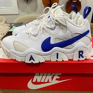 NIKE AIR BARRAGE LOW